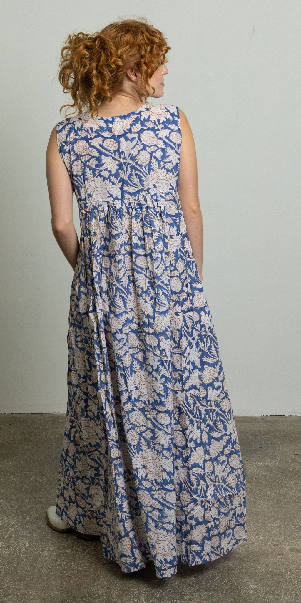 Sleeveless Blue Flower Print