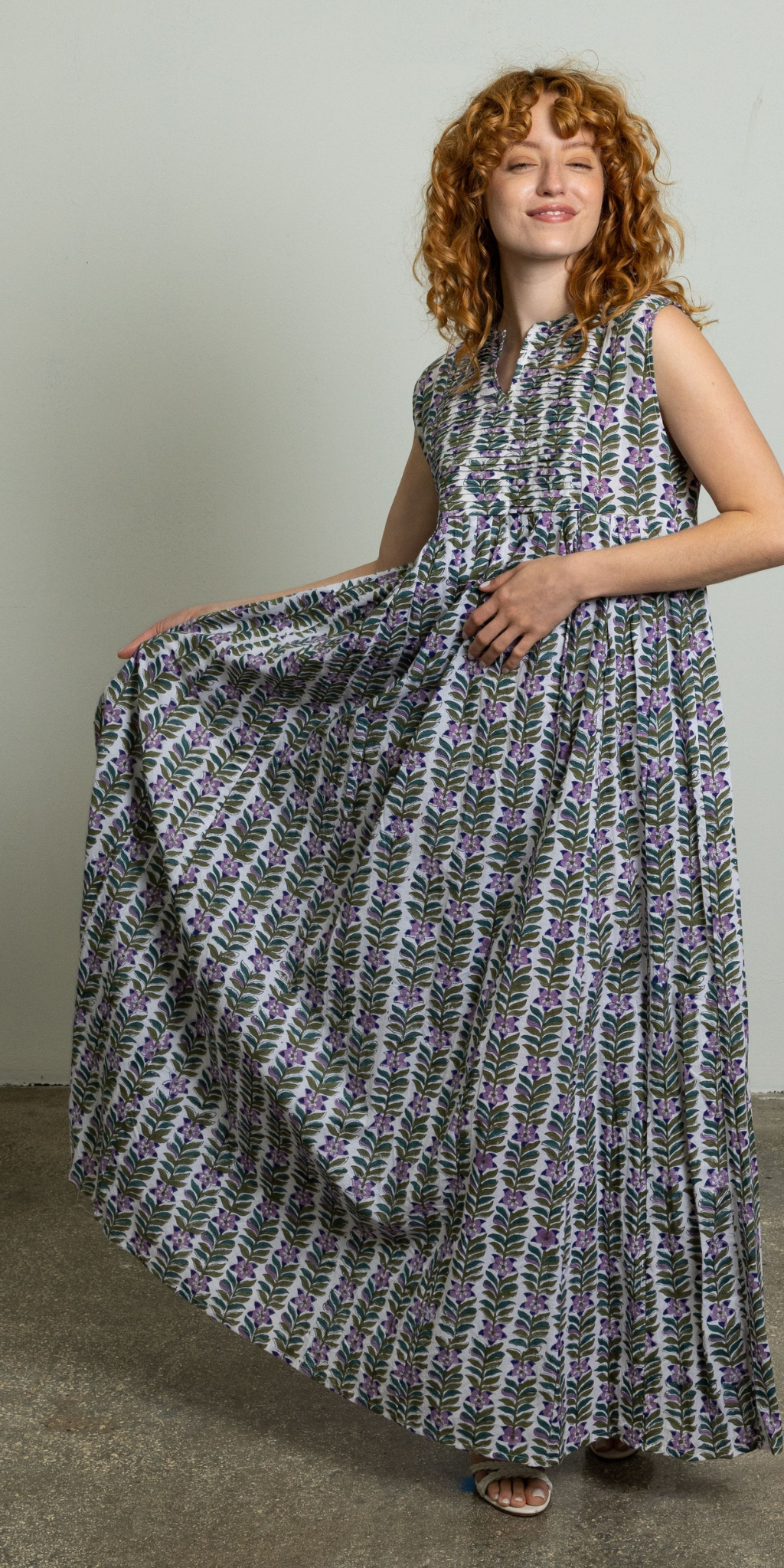 Sleeveless Green and Purple Flower Dress