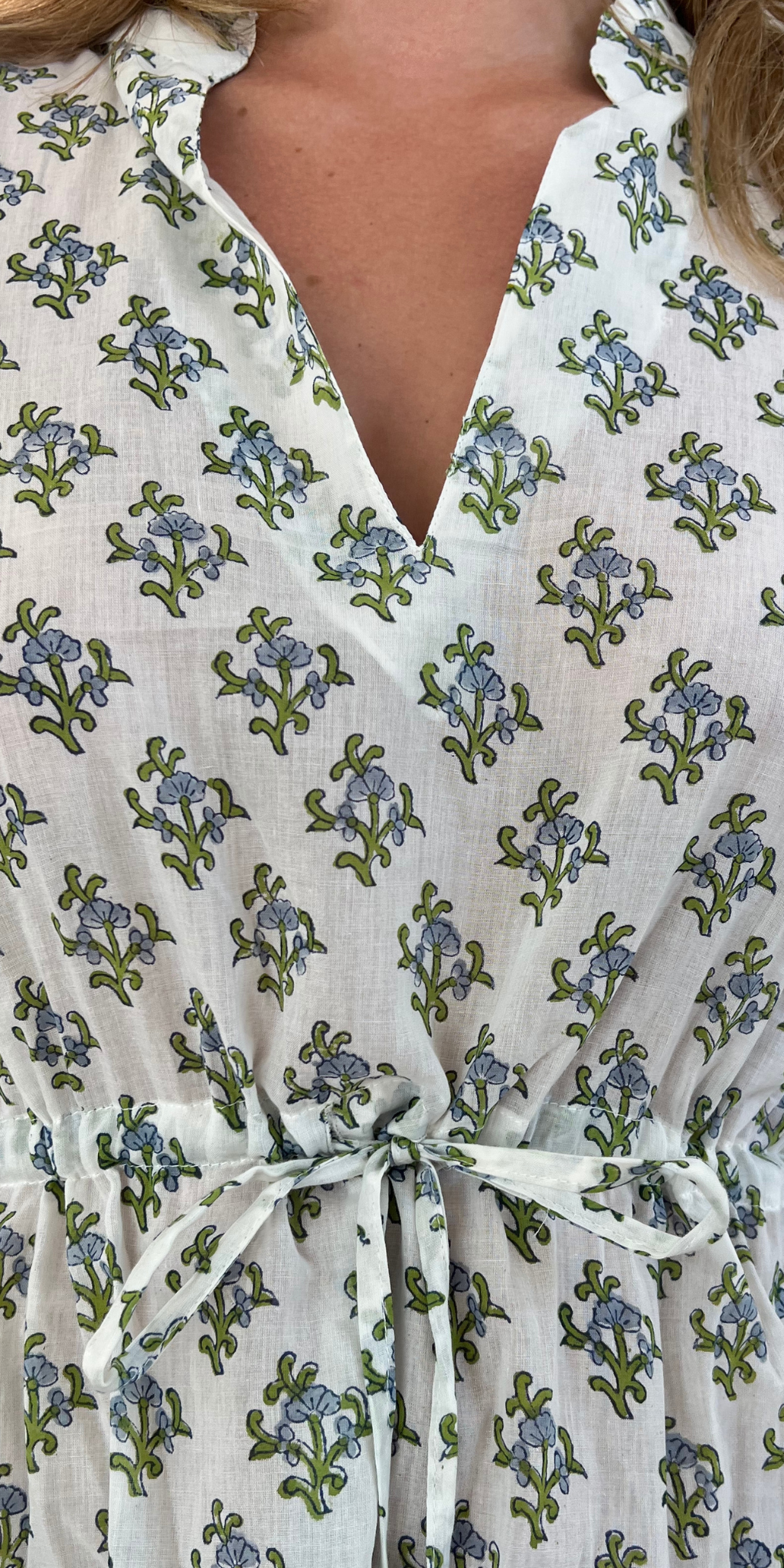 Blue Flower Short Mao Dress