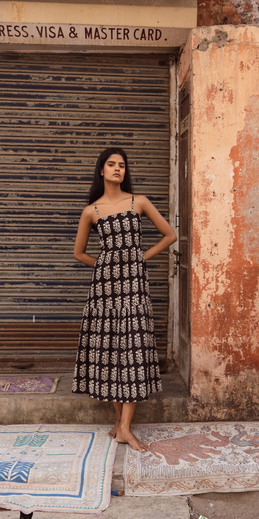 Black Supernova Twist Dress