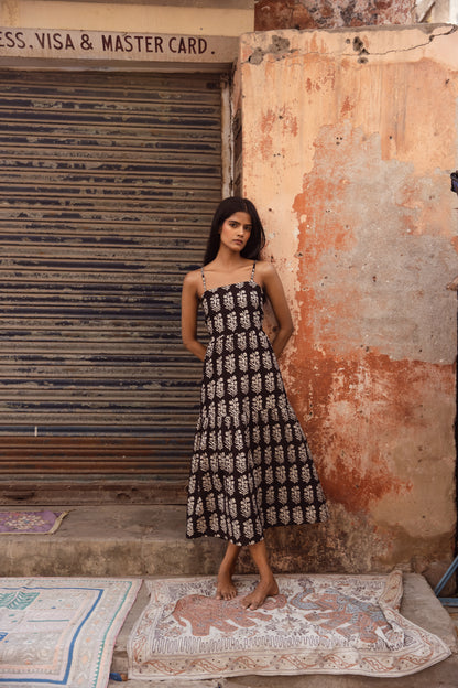 Black Supernova Twist Dress